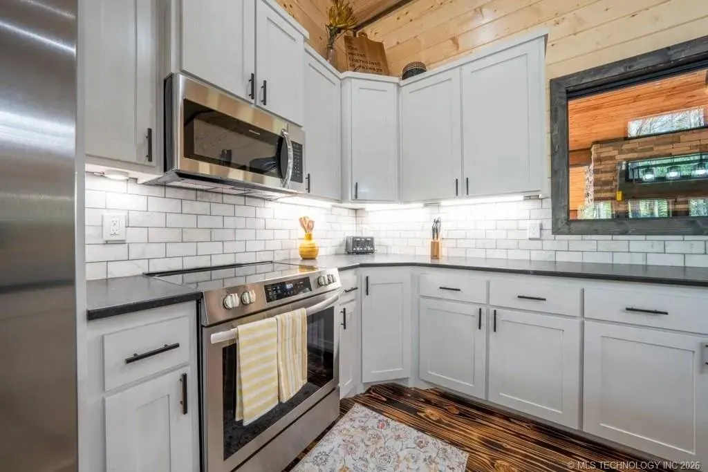 Photo 9 — 546 Conifer Crossing Trail, Broken Bow, OK 74728