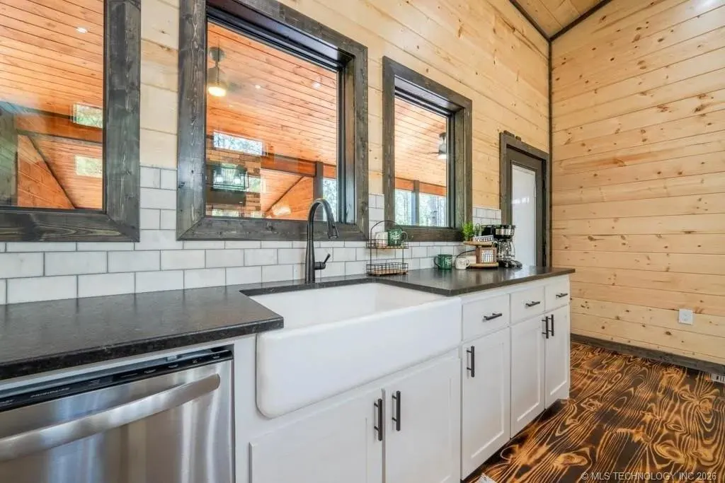 Photo 10 — 546 Conifer Crossing Trail, Broken Bow, OK 74728