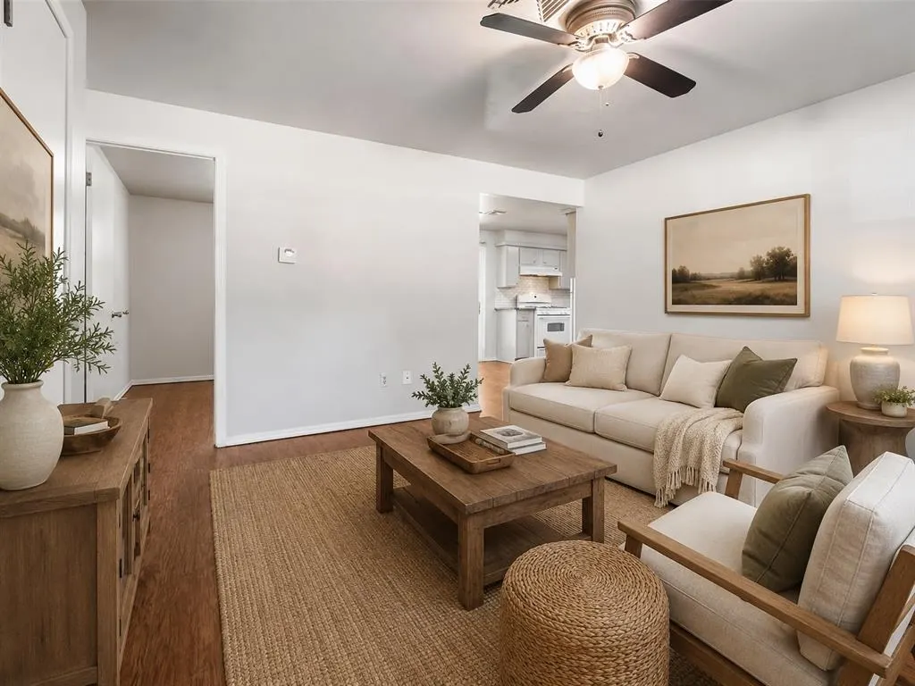 Photo 11 — 505 Meadow Lake Drive, Edmond, OK 73003