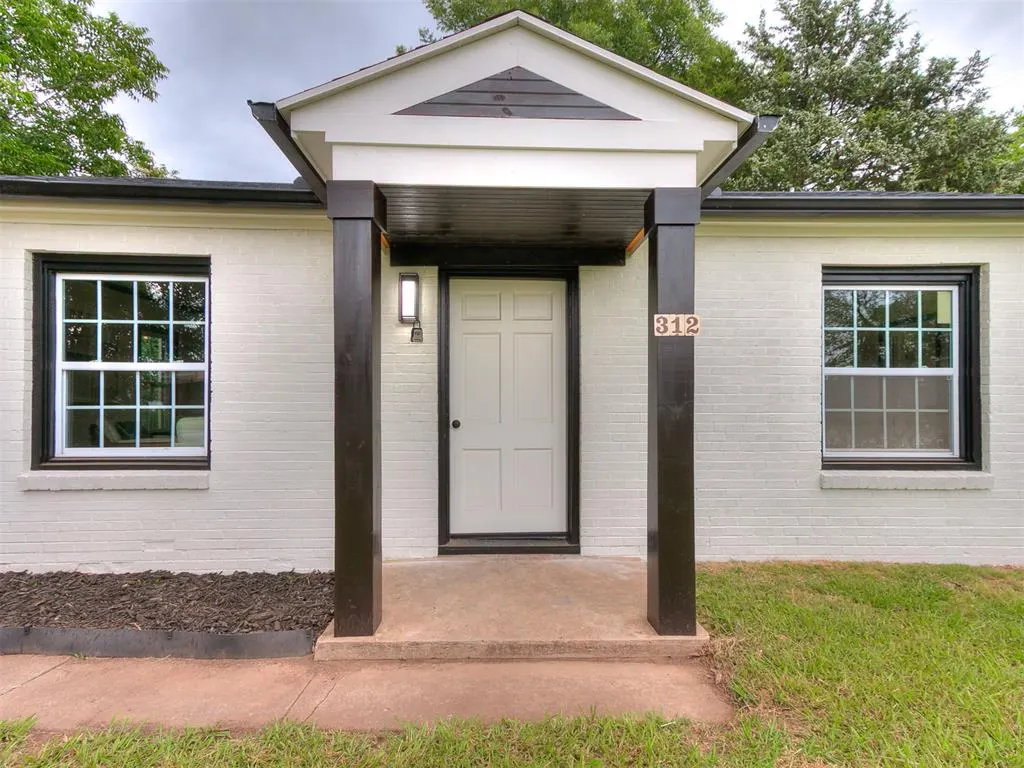 Photo 3 — 312 N Base Avenue, Norman, OK 73069