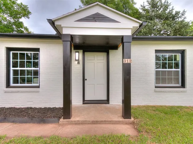 Photo 3 — 312 N Base Avenue, Norman, OK 73069