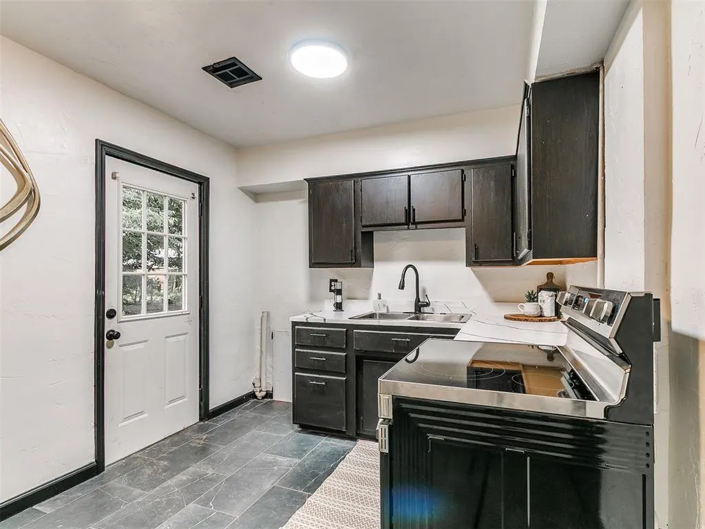 Photo 14 — 312 N Base Avenue, Norman, OK 73069