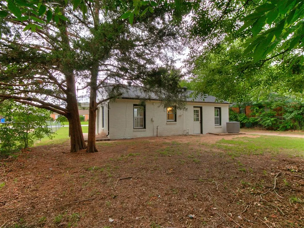 Photo 31 — 312 N Base Avenue, Norman, OK 73069