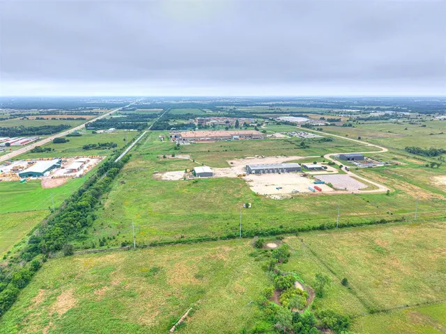 Photo 8 — 41500 Wolverine Road Block C, Shawnee, OK 74804