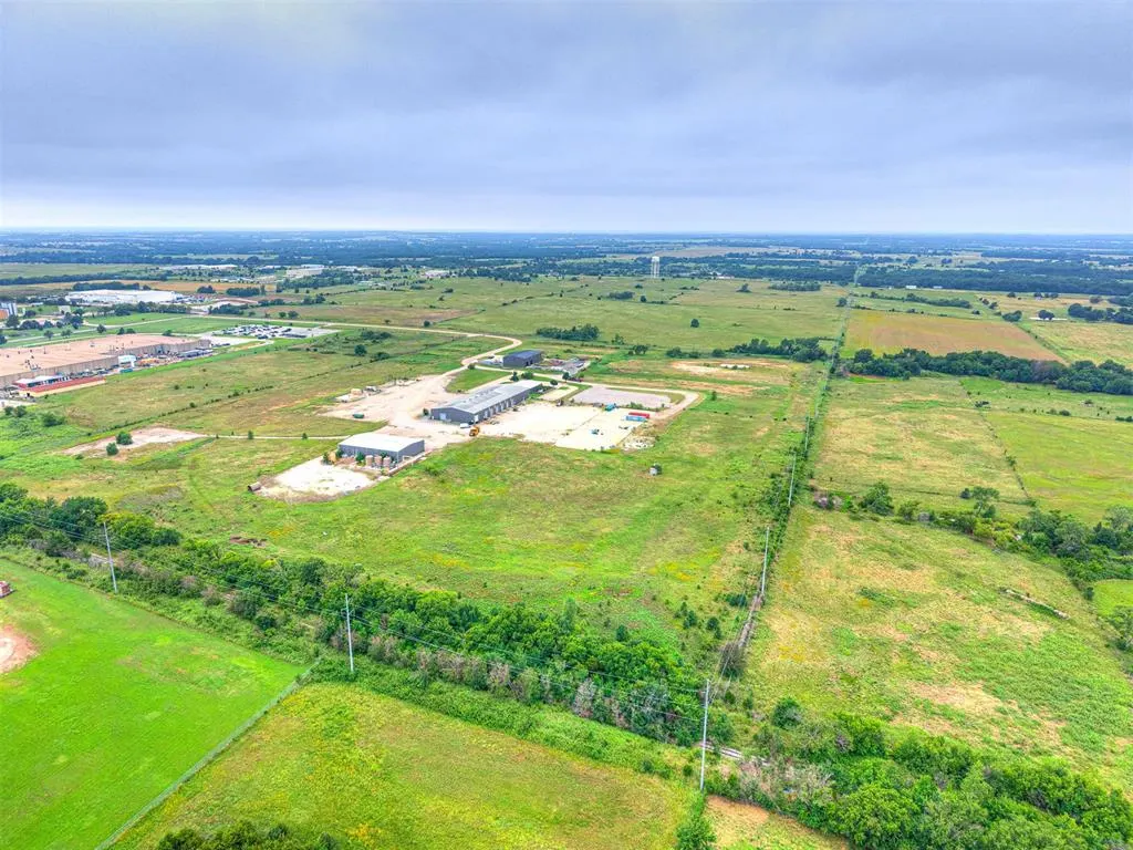 Photo 10 — 41500 Wolverine Road Block C, Shawnee, OK 74804