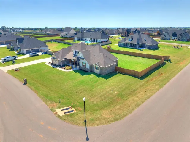 Photo 3 — 1017 Dorsi Way, Newcastle, OK 73065