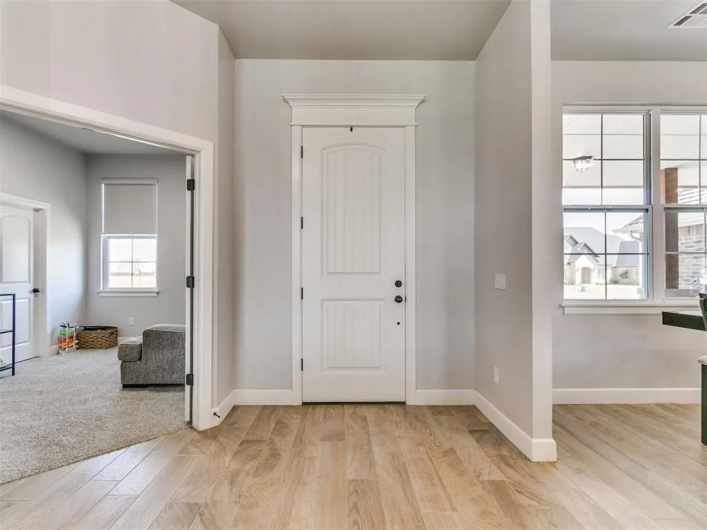 Photo 6 — 1017 Dorsi Way, Newcastle, OK 73065