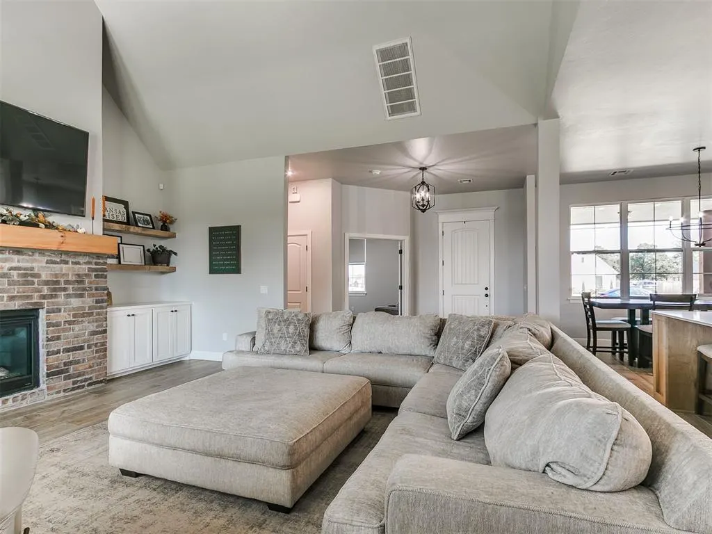 Photo 9 — 1017 Dorsi Way, Newcastle, OK 73065