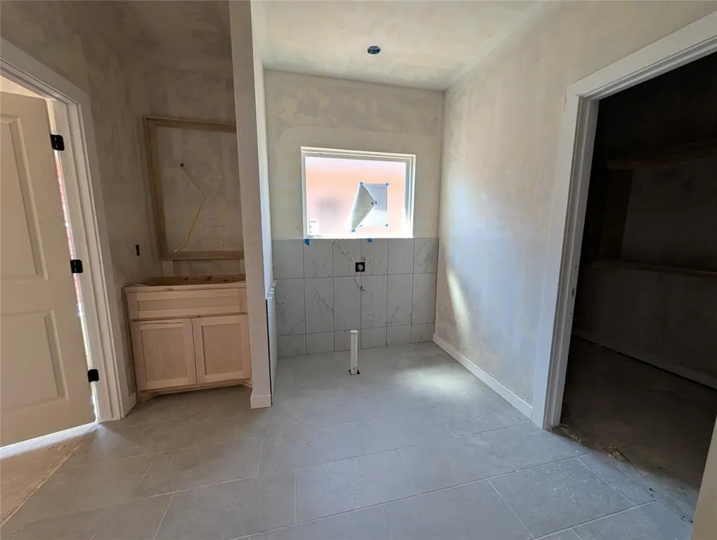Photo 9 — 4905 Limestone Drive, Oklahoma City, OK 73179