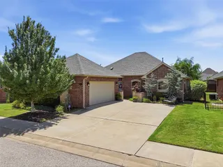 Sold home at 10215 Kingston Way