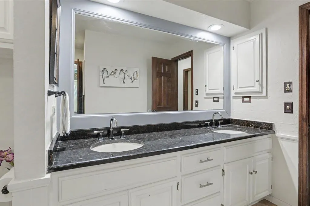Photo 21 — 808 Glenridge Drive, Edmond, OK 73013