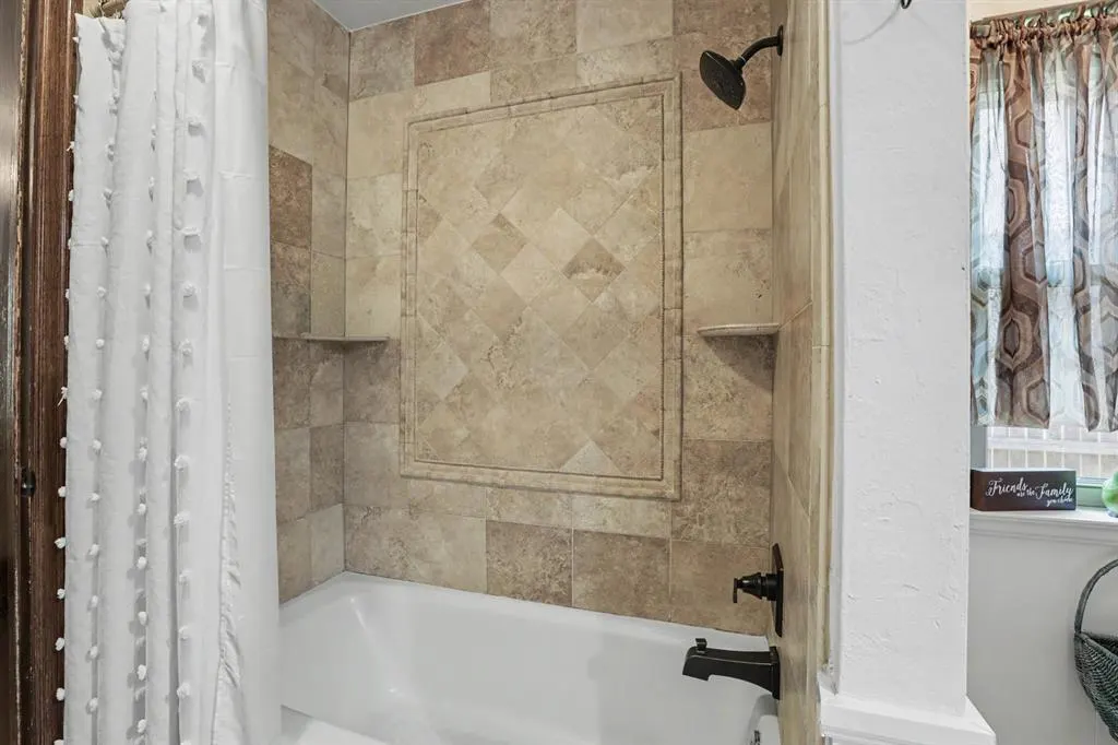 Photo 22 — 808 Glenridge Drive, Edmond, OK 73013