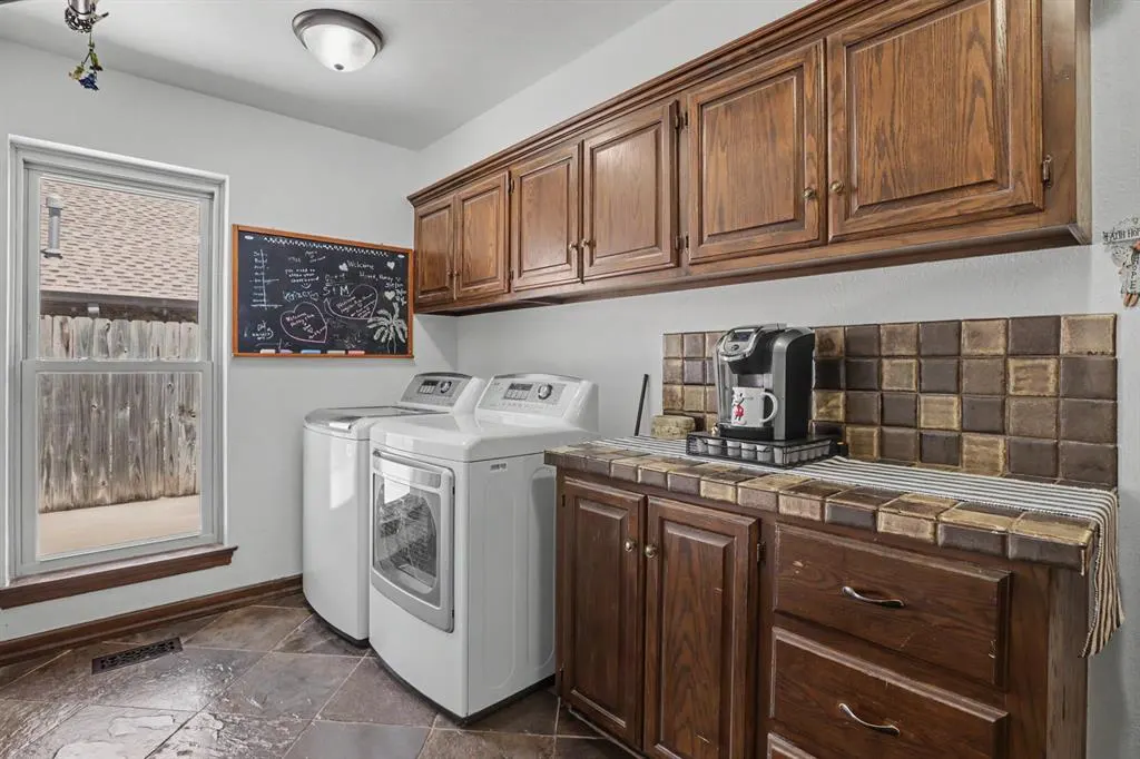 Photo 28 — 808 Glenridge Drive, Edmond, OK 73013