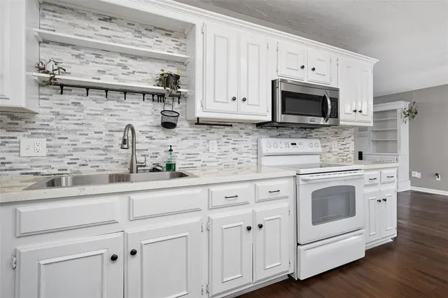 Photo 8 — 216 Wilderness Drive, Norman, OK 73071