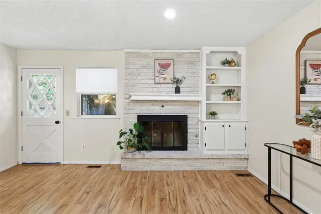 Photo 7 — 913 W Churchill Way, Mustang, OK 73064