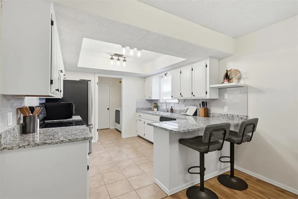 Photo 11 — 913 W Churchill Way, Mustang, OK 73064