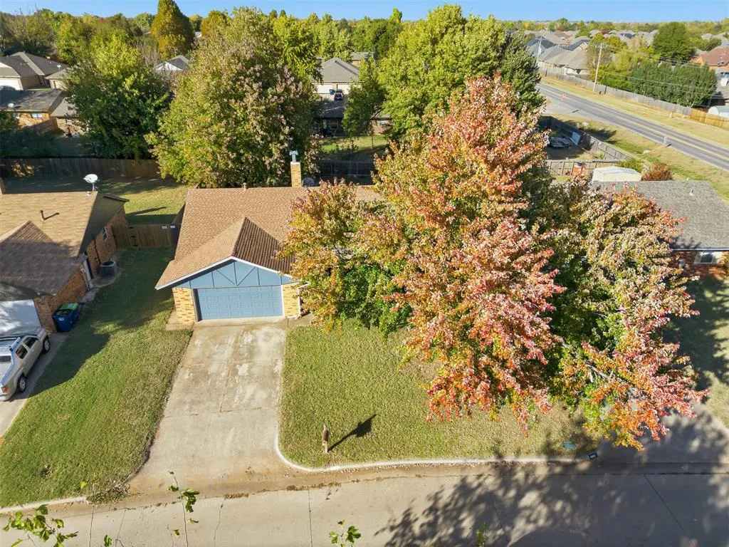 Photo 24 — 913 W Churchill Way, Mustang, OK 73064