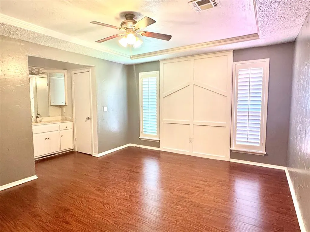 Photo 11 — 2312 Shadowlake Drive, Oklahoma City, OK 73159