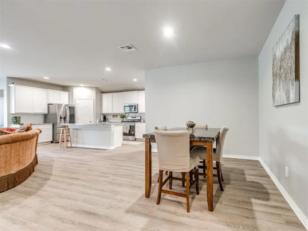 Photo 11 — 14404 Natural Falls Way, Oklahoma City, OK 73142
