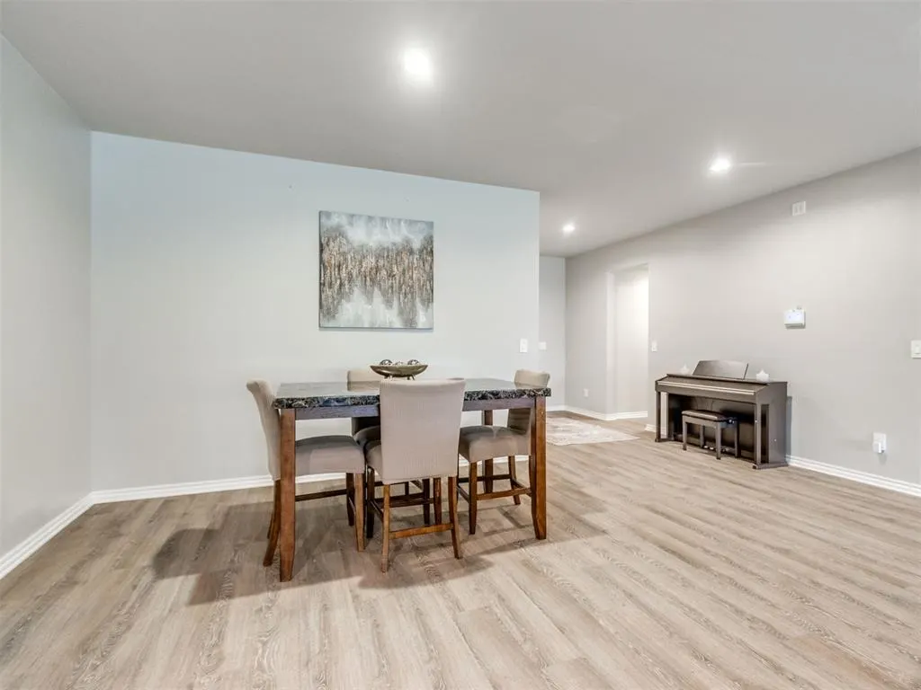 Photo 12 — 14404 Natural Falls Way, Oklahoma City, OK 73142