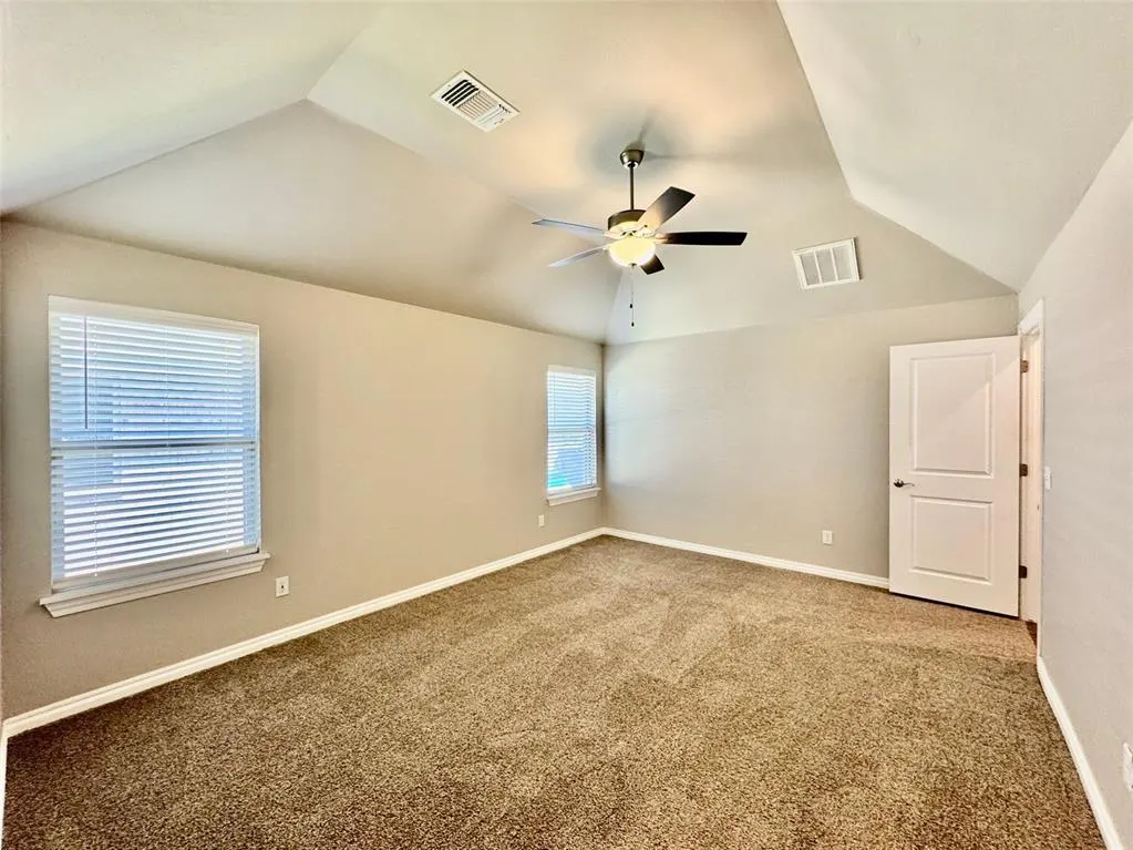 Photo 11 — 9120 NW 124th Street, Yukon, OK 73099