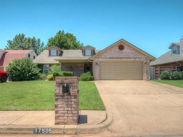 Front exterior — 17505 Woodsorrel Road, Edmond, OK 73012