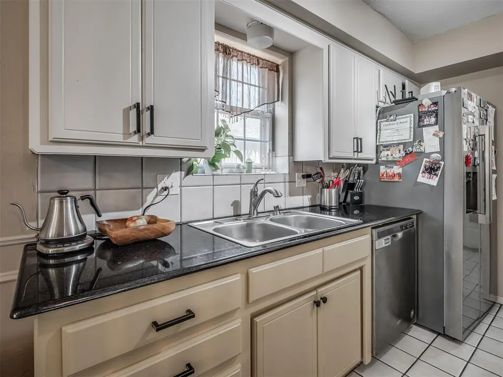 Photo 11 — 17505 Woodsorrel Road, Edmond, OK 73012