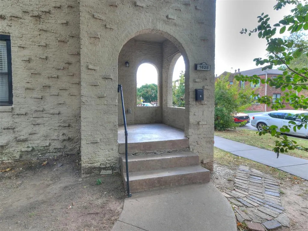 Photo 4 — 1628 NW 17th Street, Oklahoma City, OK 73106
