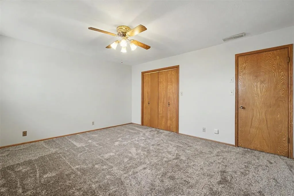 Photo 24 — 1001 W E Avenue, Elk City, OK 73644