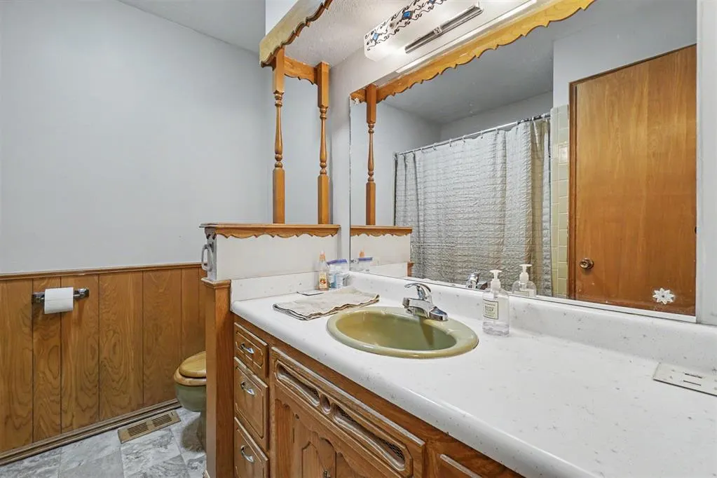 Photo 32 — 1001 W E Avenue, Elk City, OK 73644