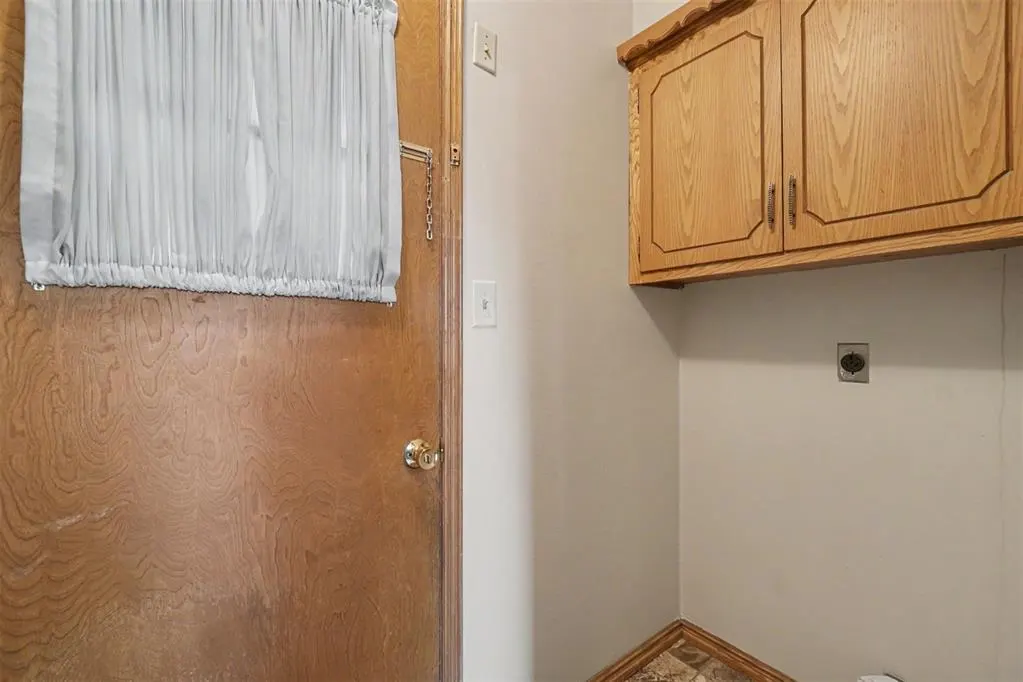 Photo 37 — 1001 W E Avenue, Elk City, OK 73644
