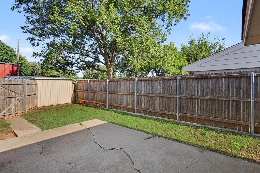 Photo 39 — 1001 W E Avenue, Elk City, OK 73644