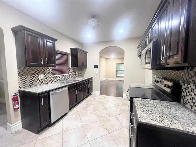 Photo 5 — 1730 NW 31st Street, Oklahoma City, OK 73118