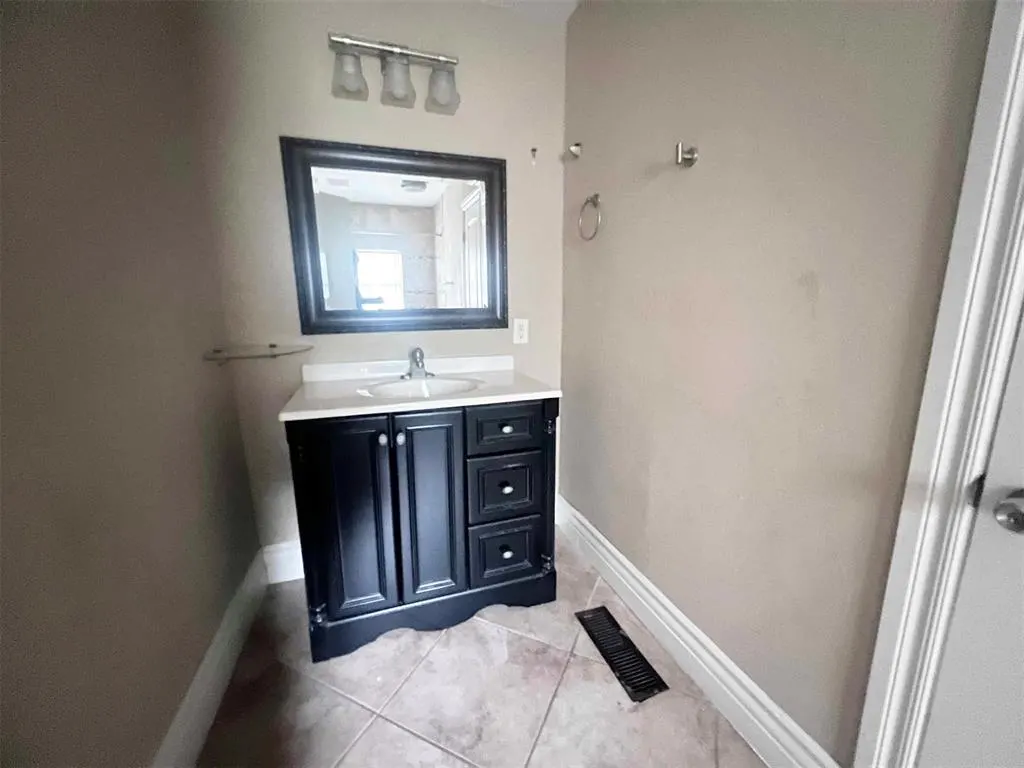 Photo 13 — 1730 NW 31st Street, Oklahoma City, OK 73118