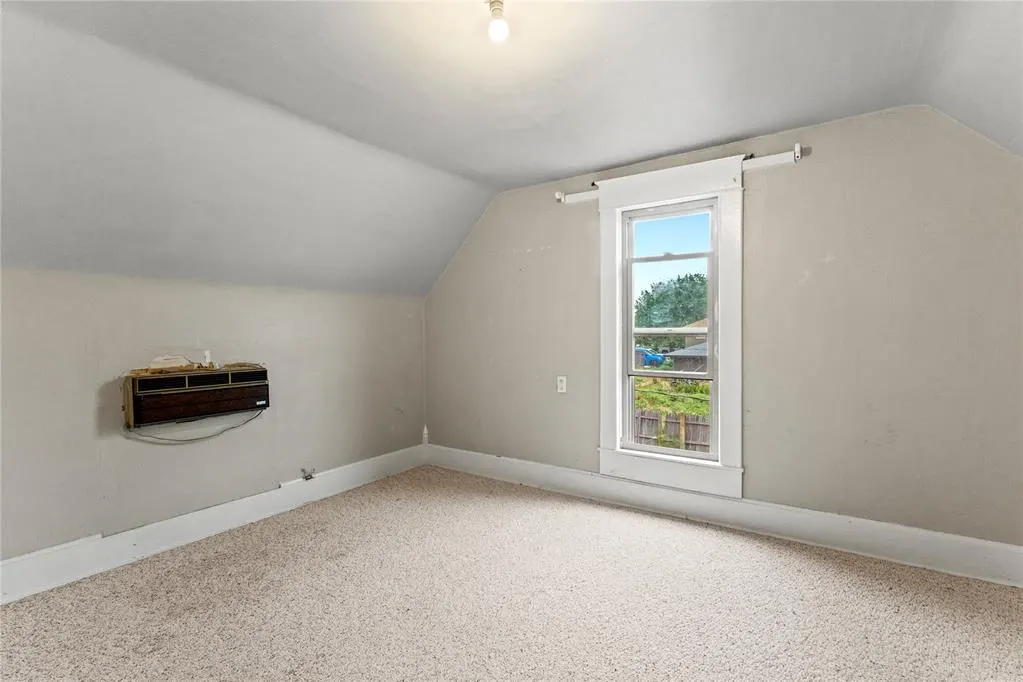 Photo 25 — 301 E Arapaho Avenue, Weatherford, OK 73096