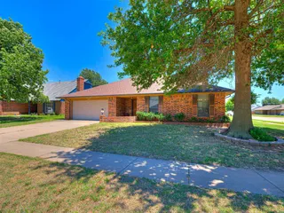 Sold home at 700 N Briarcliff Drive