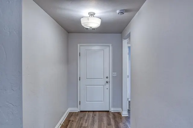 Photo 4 — 365 Pleasant View, Harrah, OK 73045