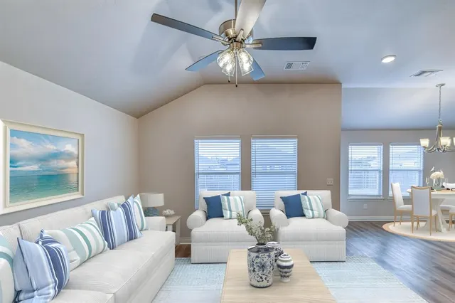 Photo 8 — 365 Pleasant View, Harrah, OK 73045