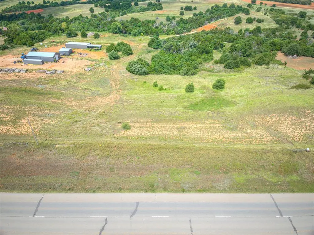 Photo 12 — 6125 US Hwy 281 S, Geary, OK 73040