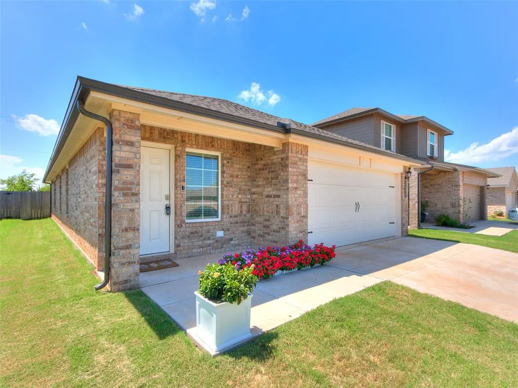 Front exterior — 10613 Red Thistle Drive, Oklahoma City, OK 73131