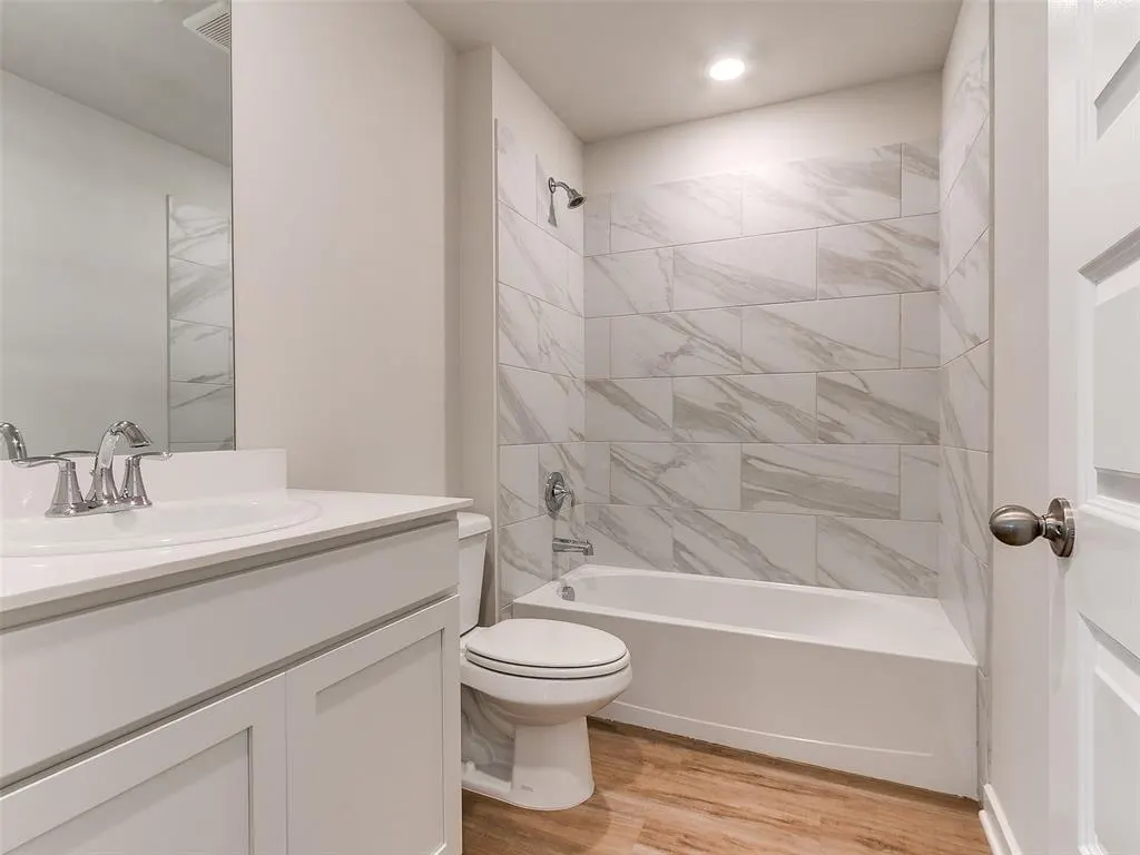 Photo 19 — 10613 Red Thistle Drive, Oklahoma City, OK 73131