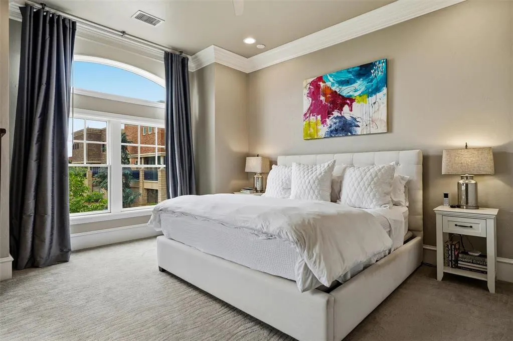 Photo 15 — 423 NE 1st Street, Oklahoma City, OK 73104