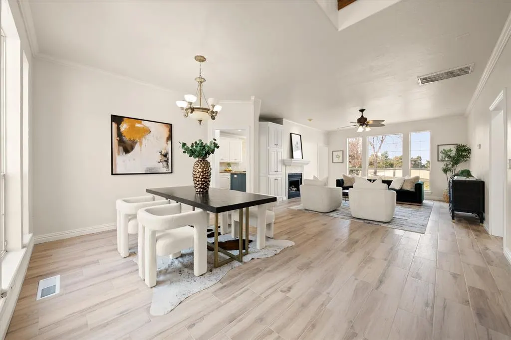 Photo 5 — 744 Longmeadow Lane, Edmond, OK 73003