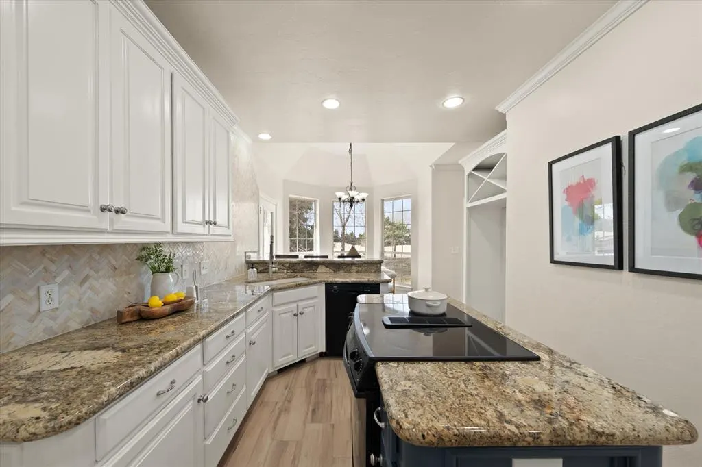 Photo 11 — 744 Longmeadow Lane, Edmond, OK 73003