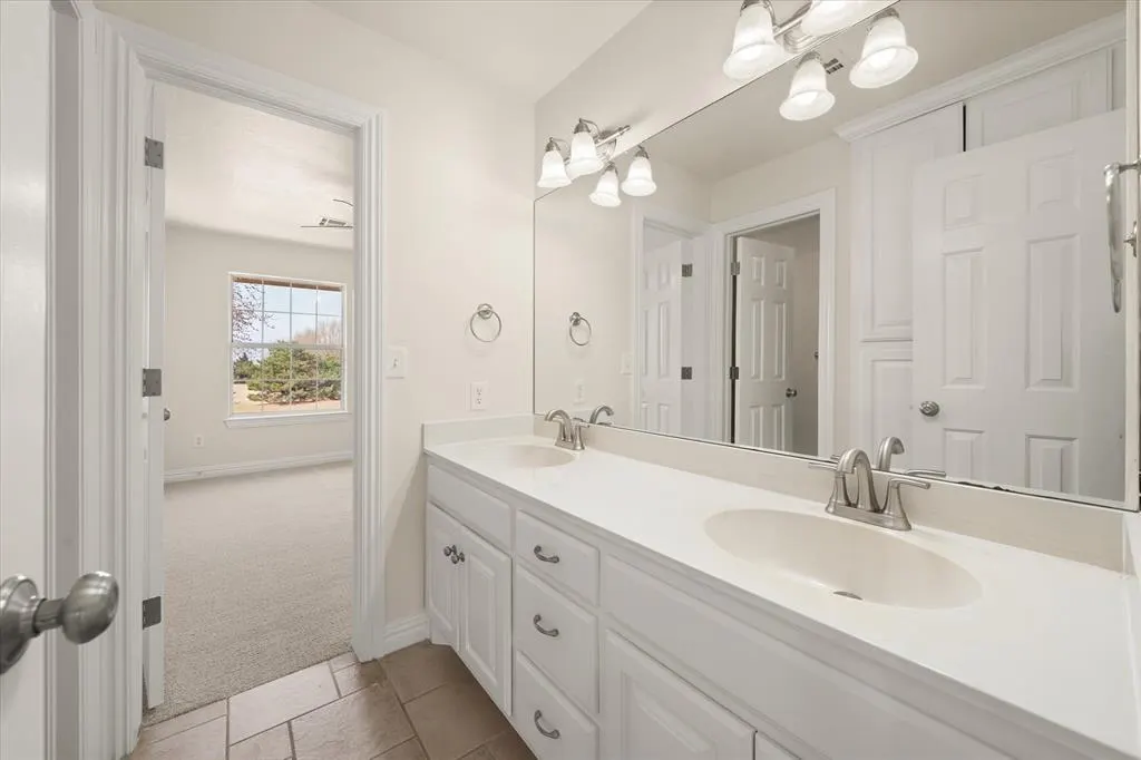 Photo 30 — 744 Longmeadow Lane, Edmond, OK 73003