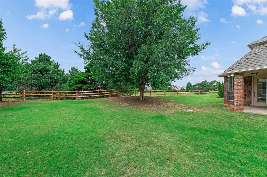 Photo 37 — 744 Longmeadow Lane, Edmond, OK 73003