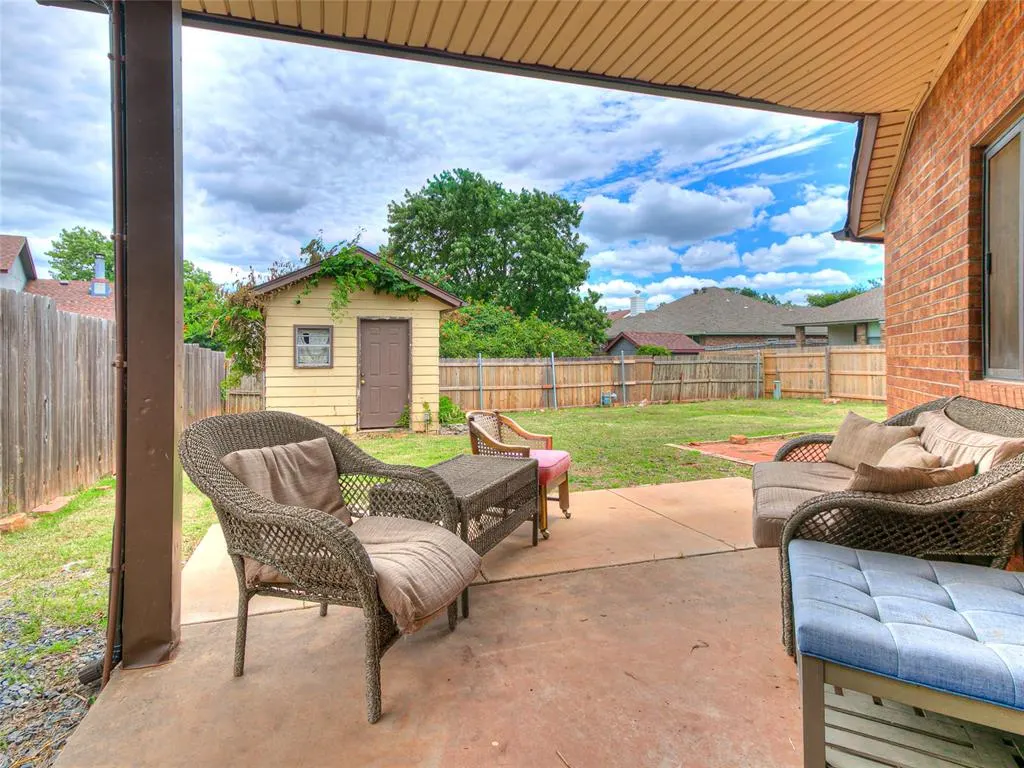 Photo 43 — 912 N Avery Drive, Moore, OK 73160