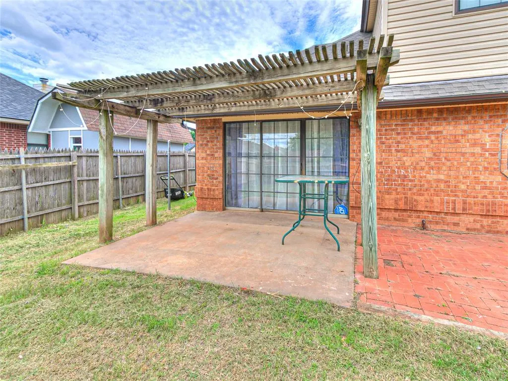 Photo 42 — 912 N Avery Drive, Moore, OK 73160