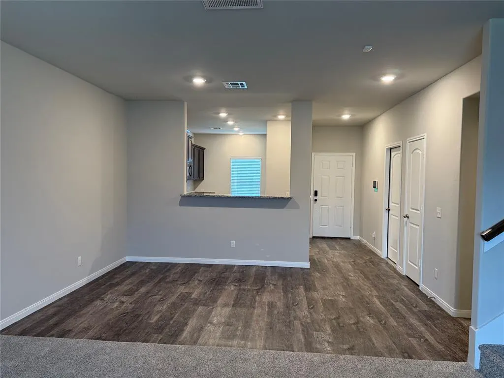 Photo 3 — 1009 NW 5th Street, Newcastle, OK 73065
