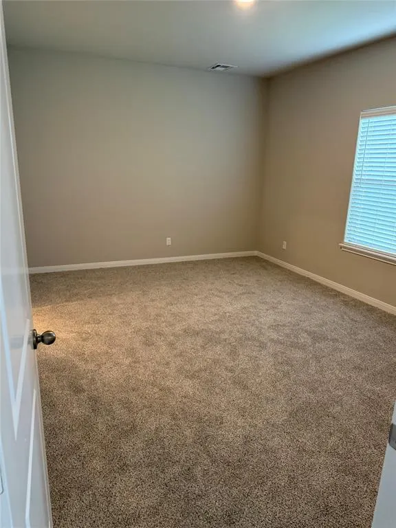 Photo 6 — 1009 NW 5th Street, Newcastle, OK 73065